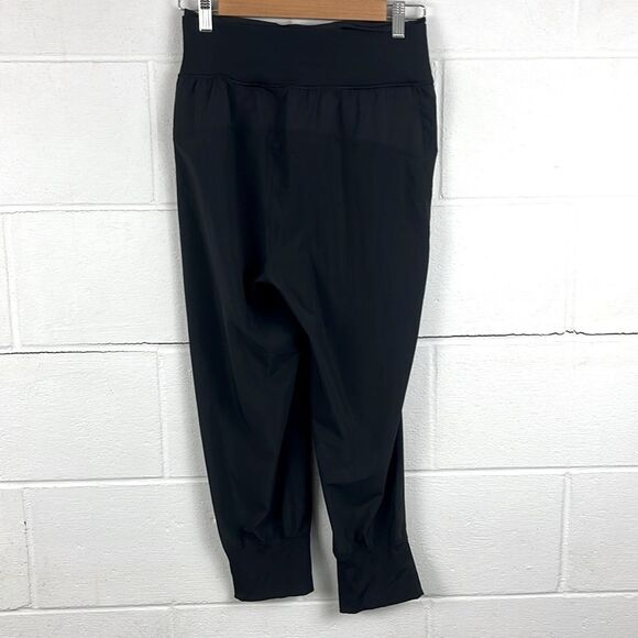 Lululemon women’s black sun setter jogger - Picture 2 of 6